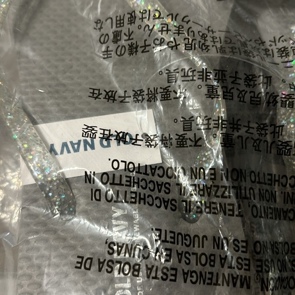 New in packaging Old Navy Lavender and Gray Glitter Women's SIZE 7 Flip flops. - Picture 4 of 9